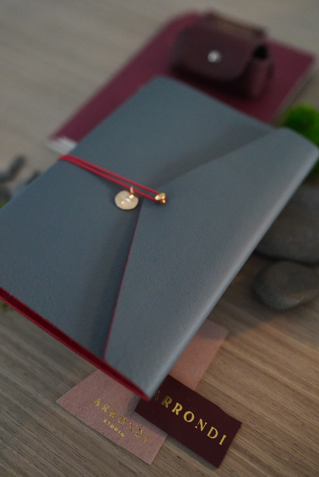 Arrondi Slate cover